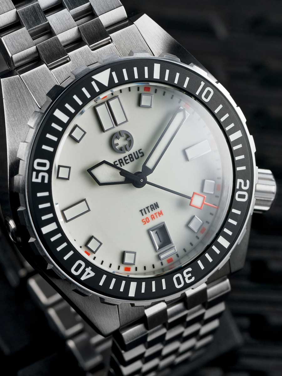 TITAN White
