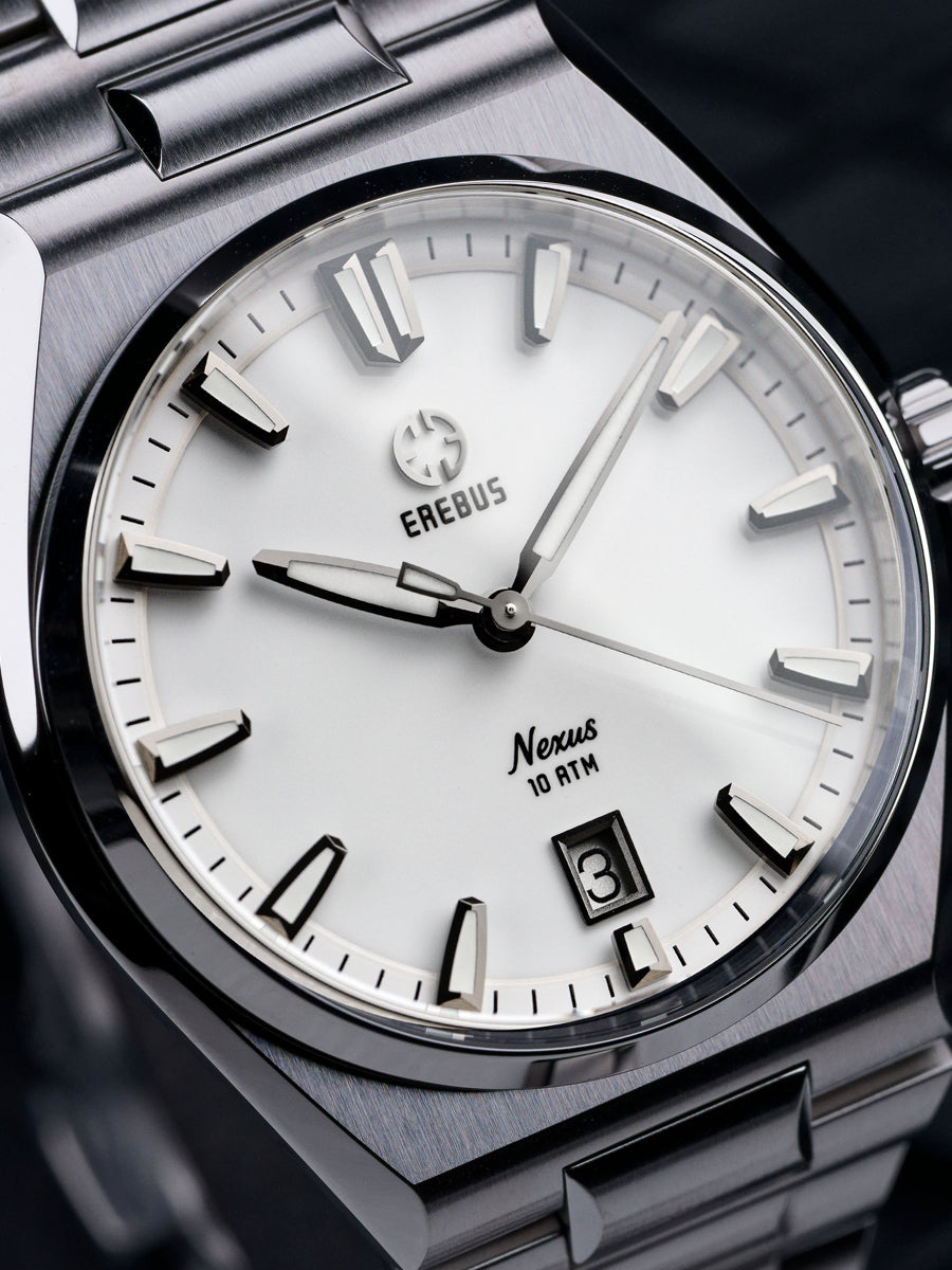 Nexus White Gunmetal